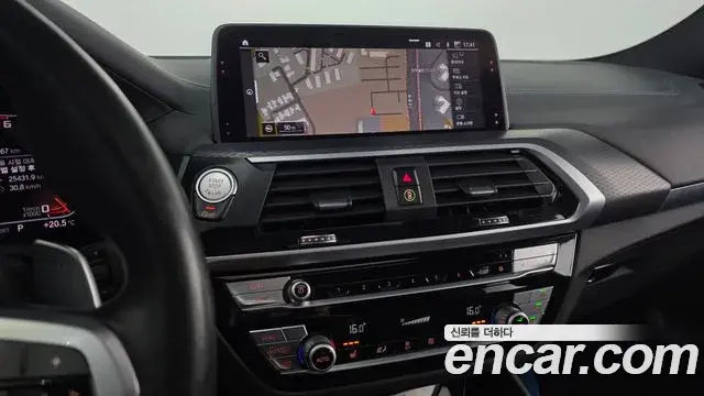 BMW X4 2020 — Photo 13/20