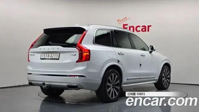 Volvo XC90 2020 — Photo 2/20