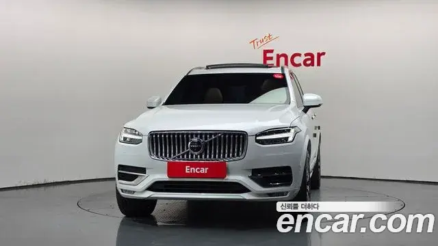 Volvo XC90 2020 — Photo 3/20