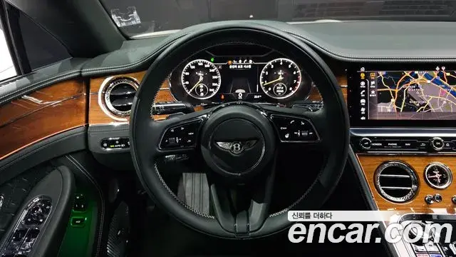 Bentley Continental GT 2023 — Şəkil 28/37