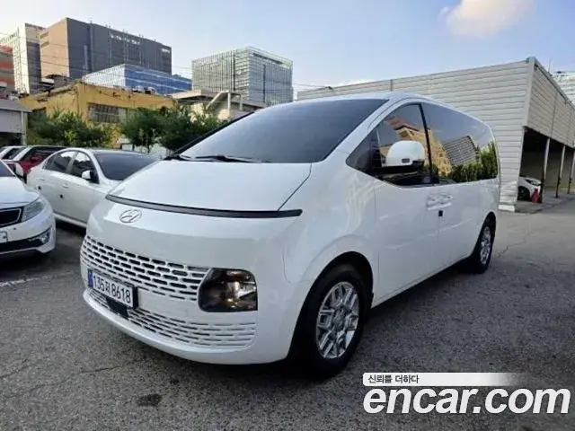 Hyundai Staria 2023 — Photo 10/20