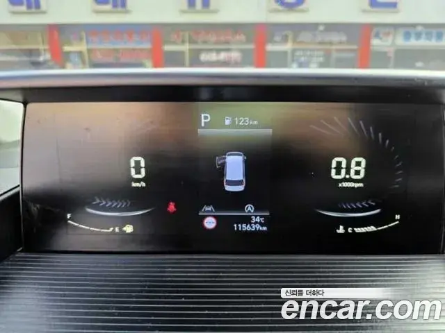 Hyundai Staria 2023 — Photo 5/20