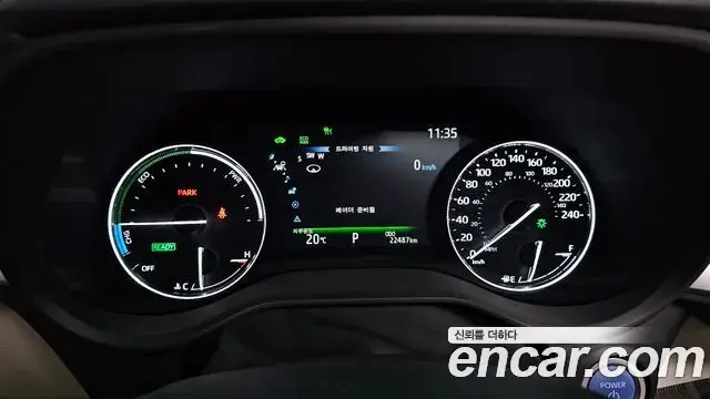 Toyota Sienna 2024 — ფოტო 19/37