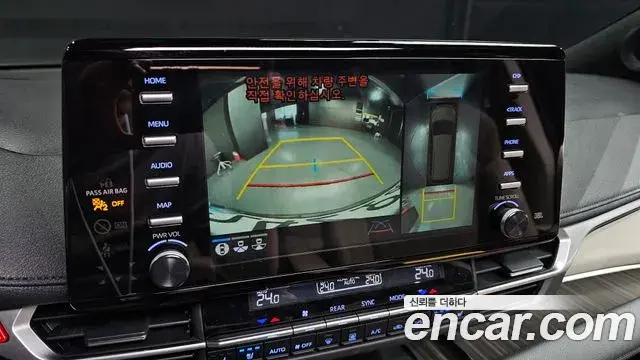 Toyota Sienna 2024 — ფოტო 4/37