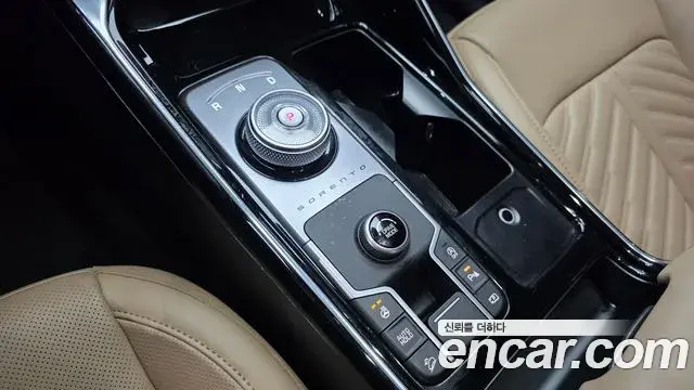 Kia Sorento 2024 — Фото 9/20