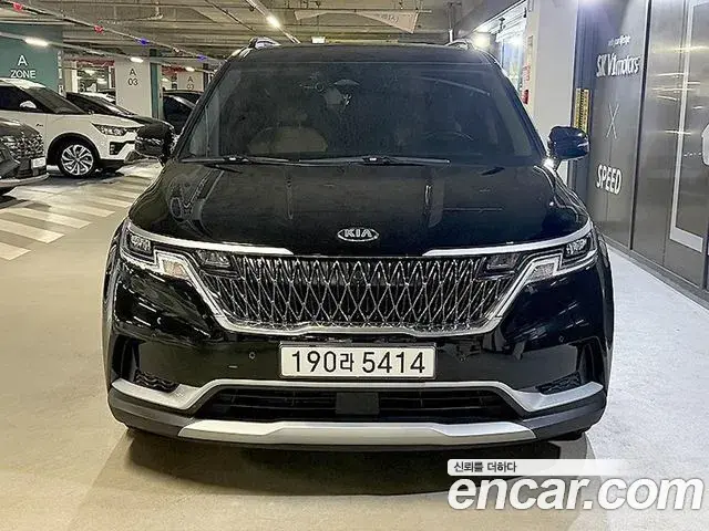 Kia Carnival 2021 — Photo 10/20
