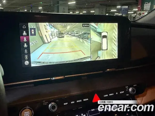 Kia Carnival 2021 — Photo 16/20
