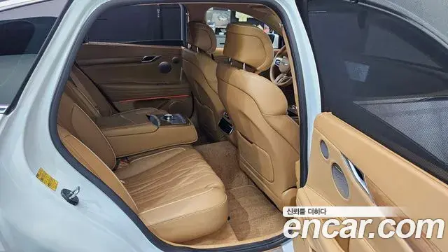 Genesis Electrified G80 2024 — Photo 11/20