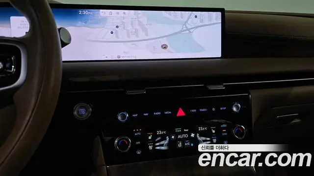 Genesis Electrified G80 2024 — Photo 12/20