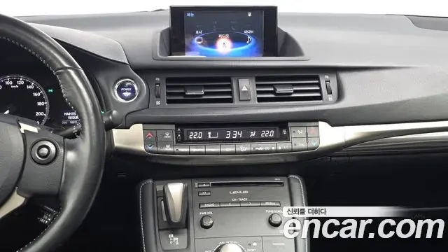 Lexus CT200h 2018 — Фото 13/20