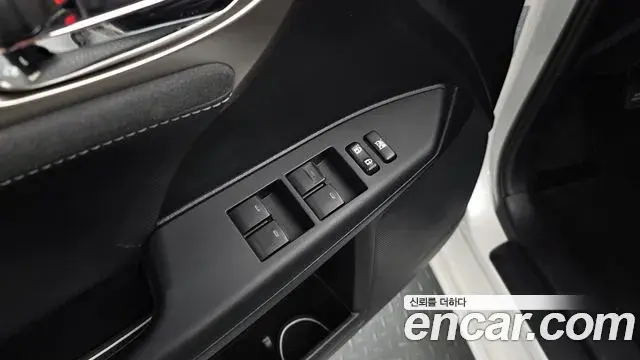 Lexus CT200h 2018 — Фото 19/20