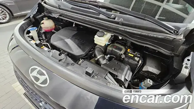 Hyundai Staria 2022 — Şəkil 10/20