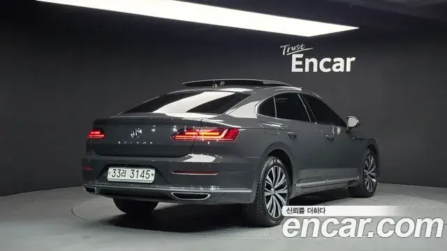 Volkswagen Arteon 2019 — Photo 13/20