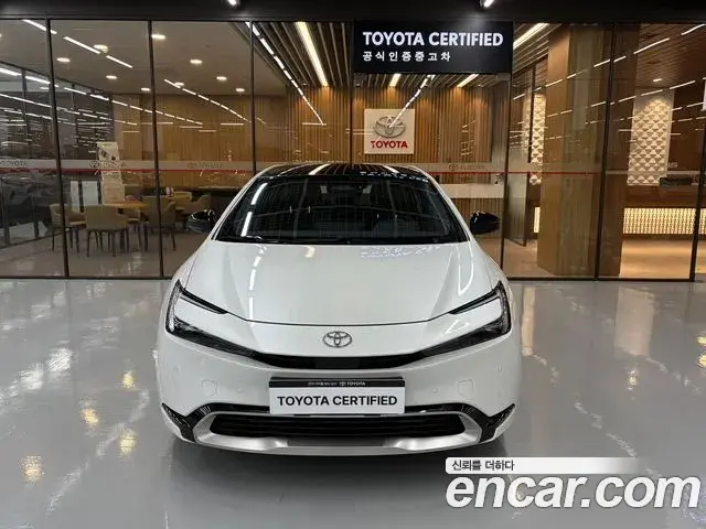 Toyota Prius 2026 — ფოტო 7/18