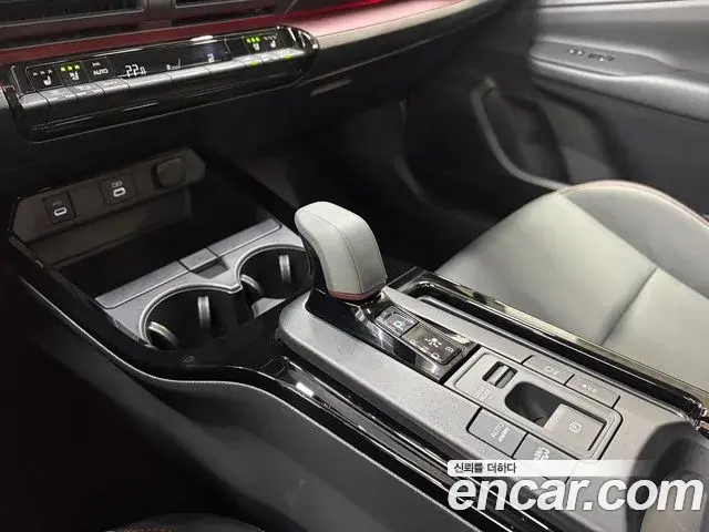 Toyota Prius 2026 — ფოტო 2/18