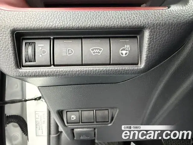 Toyota Prius 2026 — ფოტო 16/18