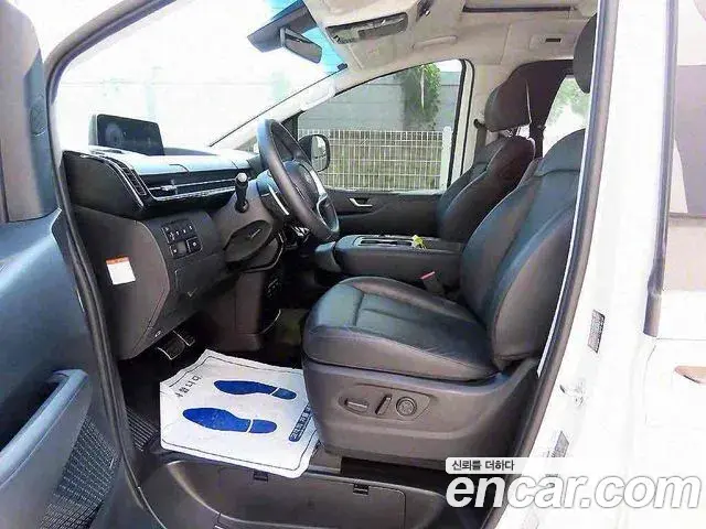 Hyundai Staria 2023 — Şəkil 2/20