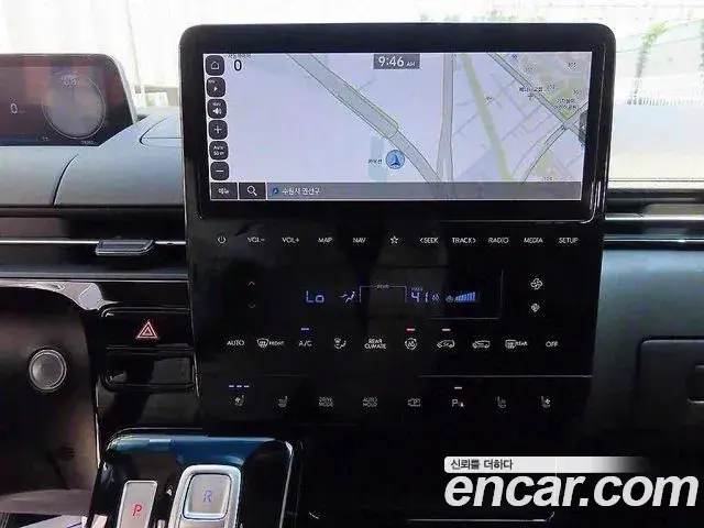 Hyundai Staria 2023 — Şəkil 3/20