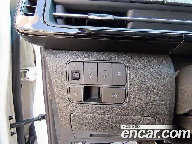 Hyundai Staria 2023 — Şəkil 14/20