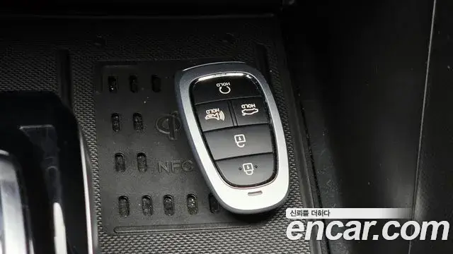Hyundai Sonata 2022 — ფოტო 16/20
