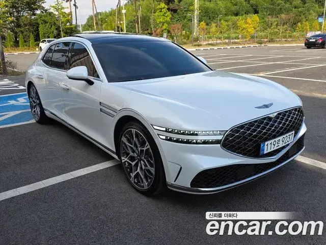 Genesis G90 2023 — Photo 20/20