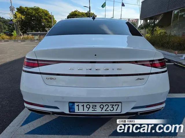 Genesis G90 2023 — Photo 3/20