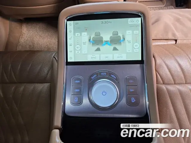 Genesis G90 2023 — Photo 11/20