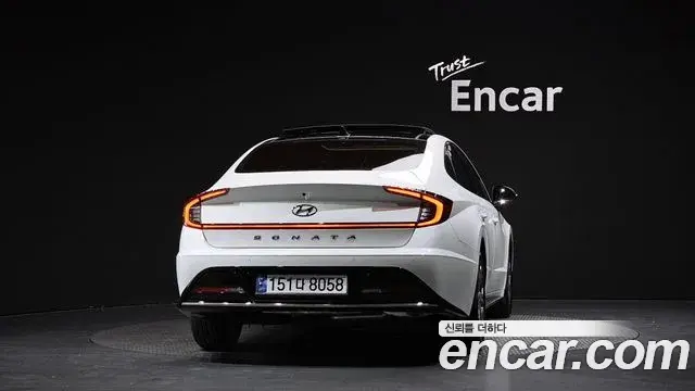 Hyundai Sonata 2022 — Фото 4/20