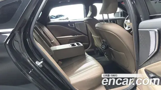Kia K8 2021 — Photo 12/20