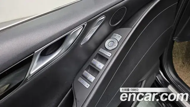 Genesis Electrified G80 2022 — Photo 20/20