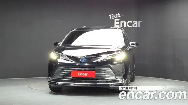Toyota Sienna 2022 — Photo 3/20