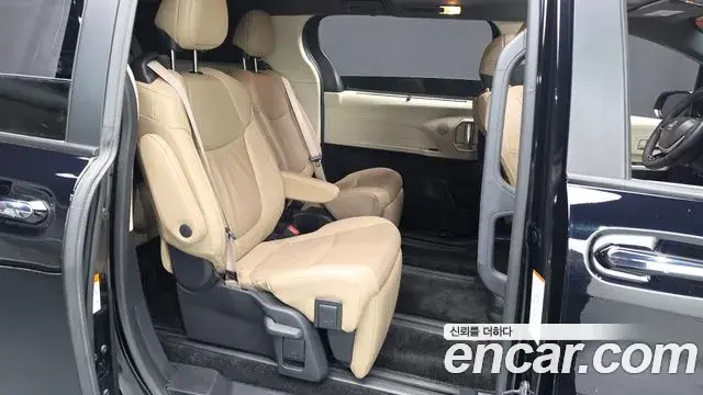 Toyota Sienna 2022 — Photo 11/20