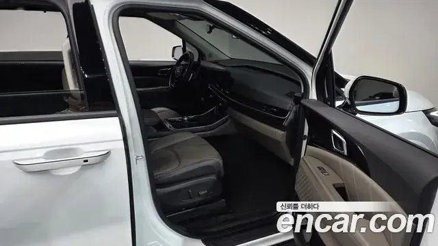 Kia Carnival 2024 — Фото 11/20