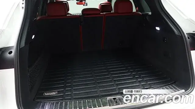 Porsche Cayenne 2020 — Photo 10/20