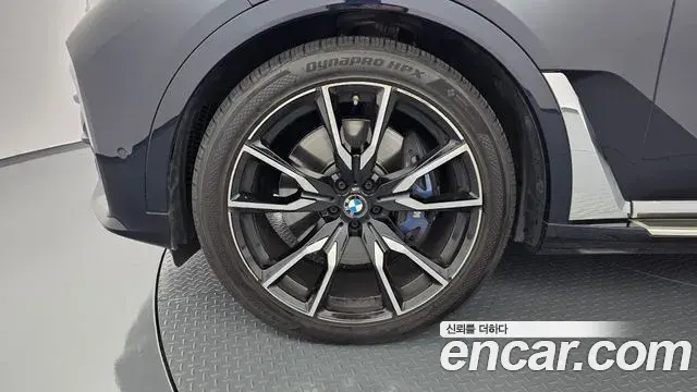 BMW X7 2021 — Photo 5/20