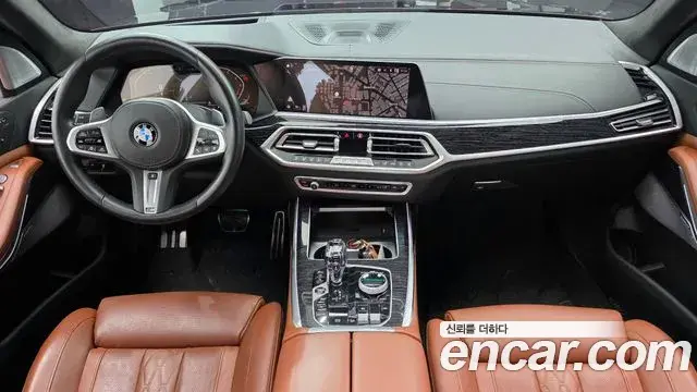 BMW X7 2021 — Photo 10/20
