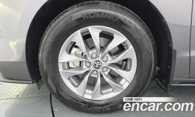 Toyota Sienna 2024 — Photo 5/20