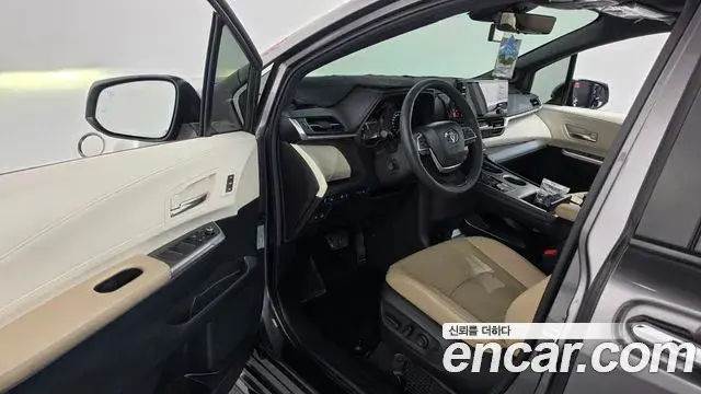 Toyota Sienna 2024 — Photo 10/20