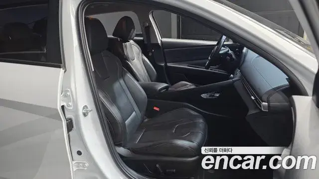 Hyundai Avante 2023 — Photo 12/20