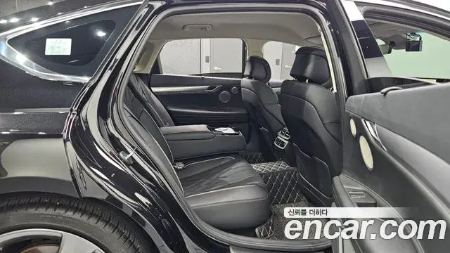 Genesis Electrified G80 2021 — Photo 11/20