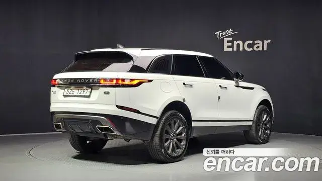 Land Rover Range Rover Velar 2018 — Photo 2/20