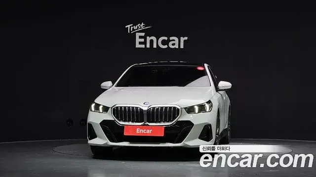 BMW 5 Series 2025 — Photo 3/20