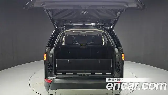 Land Rover Discovery 5 2019 — Photo 20/20
