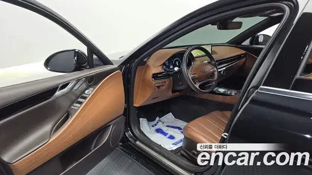 Genesis Electrified G80 2021 — Şəkil 10/20