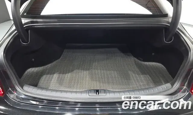 Genesis Electrified G80 2021 — Şəkil 19/20