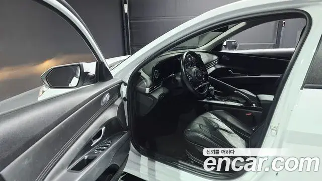 Hyundai Avante 2021 — Photo 10/20
