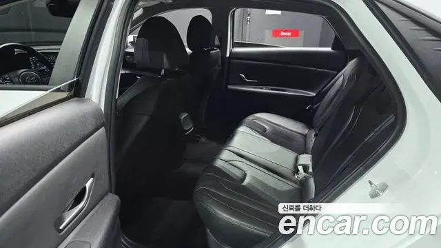 Hyundai Avante 2021 — Photo 12/20