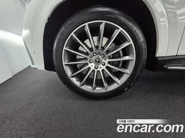 Mercedes-Benz GLE-Class 2026 — Photo 4/16