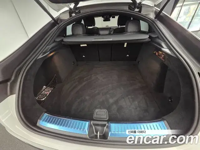 Mercedes-Benz GLE-Class 2026 — Photo 15/16