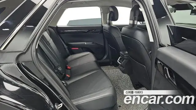 Hyundai Grandeur 2023 — Photo 12/20